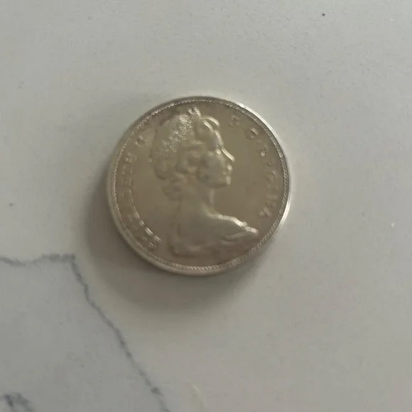 Canadian coin - Picture 2 of 2